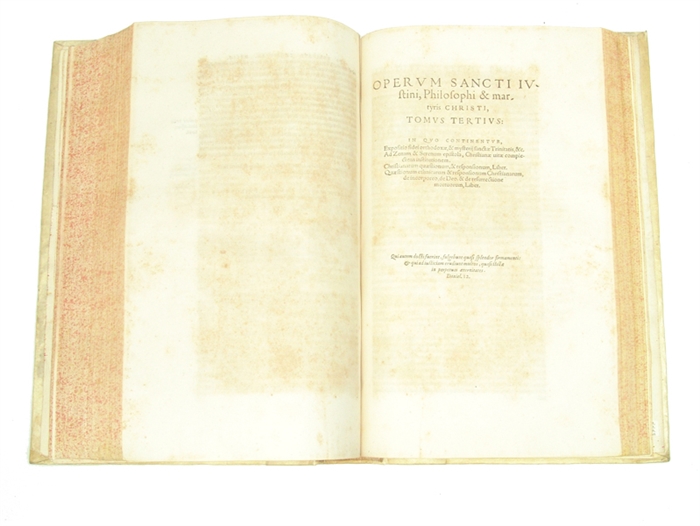 Operum, quae extant, omnium per Ioannem Langum Silesium, è Graeco in Latinum sermonem versorum, & Sententijs priscorum sanctorum Patrum illustratorum. Tomi III. Quorum primo continentur: Oratio ad Grecos Gentiles. Ad senatum Romanum Christianorum defen...