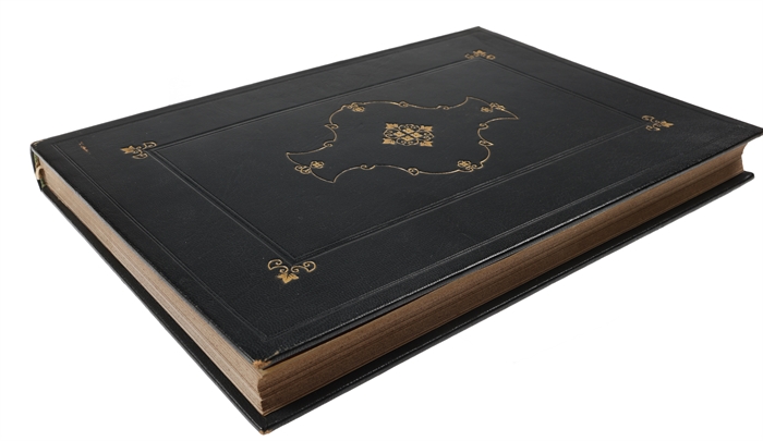 Indhold: Kunstfærdige gamle Bogbind indtil 1850. Det danske Kunstidustrimuseums Udstilling 1906. Udgivet af Museet med en Indledning af Emil Hannover.