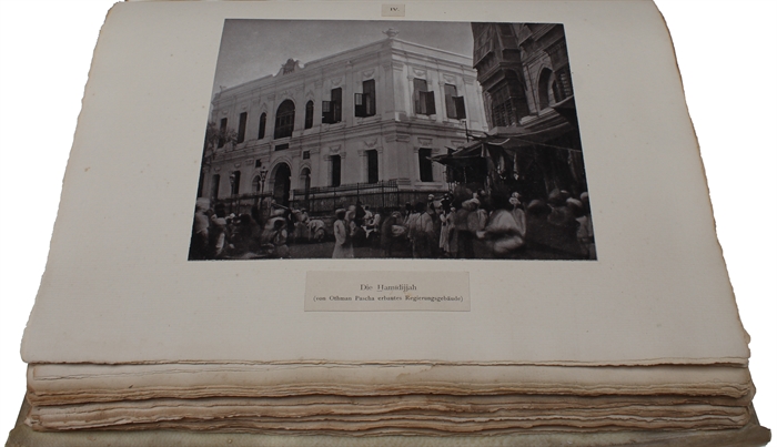 Mekka. I Die Stadt und ihre Herren. II. Aus dem heutigen Leben. (+ Bilder-Atlas). 2 text-volumes + atlas.