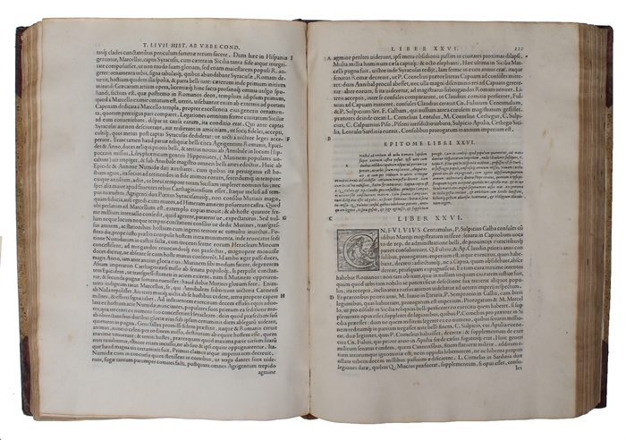 Historiarum ab urbe condita, libri, qui extant, XXXV: cum universae historiae epitomis à Carolo Sigonio emendati: cuius etiam scholia simul eduntur, quibus ijdem libri, atque epitomae partim emendantur, partim etiam explanantur.