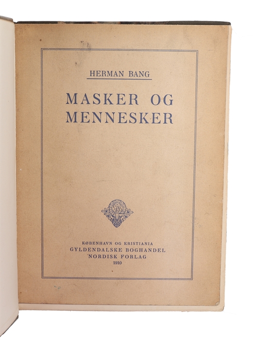 Mennesker og Masker.