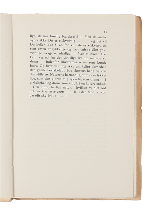 En støtte for ham. Fortælling om en frimurersøn. 3 vols.