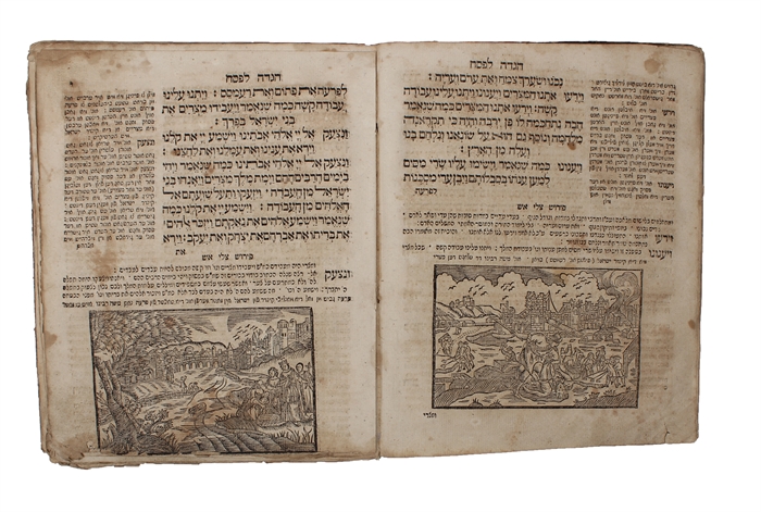 Seder Haggadah le- Pessach (Hebrew). (Containing the commentery Tzeli Esh by Leon of Modena, translated into Yiddish by Solomon ben Moses Raphael Zalman London).