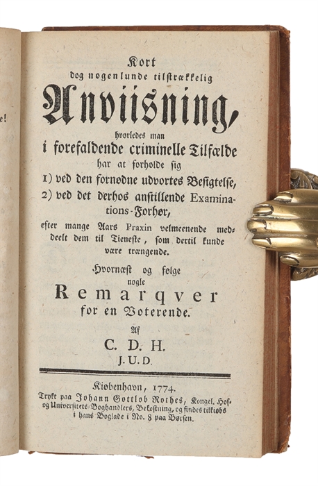 Ordqvæder, betragtede deels som Levninger af den uskrevne, (vid. Fortalen til Christian den 5tes Lov, Folio 3.) deels som Grundsætninger til den nu giældende skrevne Lov, og ellers i Almindelighed som fordum Tids Sæde= og Leve=regler.. (+) Natur=Rette...