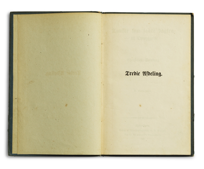 Christelige Taler af S. Kierkegaard. Første Afdeling. Hedningenes Bekymringer. Anden Afdeling. Stemninger i Lidelsers Strid. Tredje Afdeling. Tanker, som saare bagfra – til Opbyggelse. Fjerde Afdeling. Taler ved Altergangen om Fredagen. 