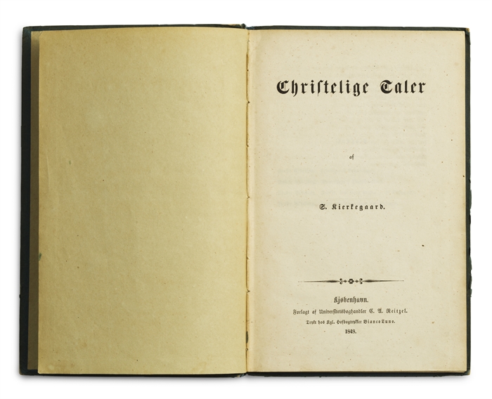 Christelige Taler af S. Kierkegaard. Første Afdeling. Hedningenes Bekymringer. Anden Afdeling. Stemninger i Lidelsers Strid. Tredje Afdeling. Tanker, som saare bagfra – til Opbyggelse. Fjerde Afdeling. Taler ved Altergangen om Fredagen. 